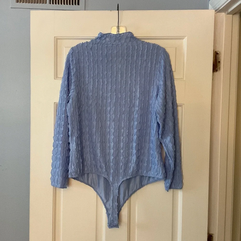 Free People Party Favor Bodysuit Top Breezy Blue Textured Mock Neck XL NEW
